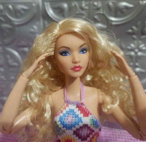 Nude Hybrid Barbie Doll Looks Tall Model Curly Blonde Made To Move Body Ooak Ebay