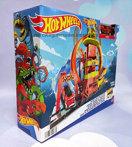 Трек Хот Вілс Пожежна станція Суперпетля Hot Wheels City Fire Station with Super Loop HKX ID
