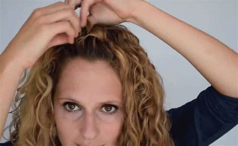 Curly Hair Hack How To Use Bobby Pins For Bigger Hair Curly Hair Tips Thick Hair Styles