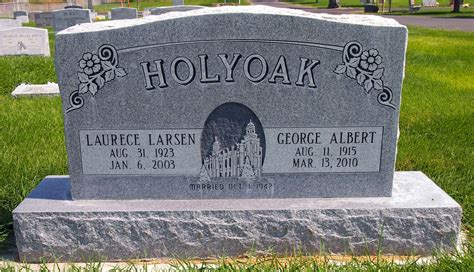 Laurece Larsen Holyoak 1923 2003 Mémorial Find a Grave