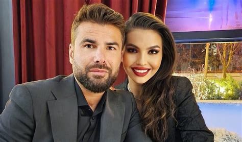 Adrian Mutu şi soţia lui Sandra şi au luat casă la mare Cum arată