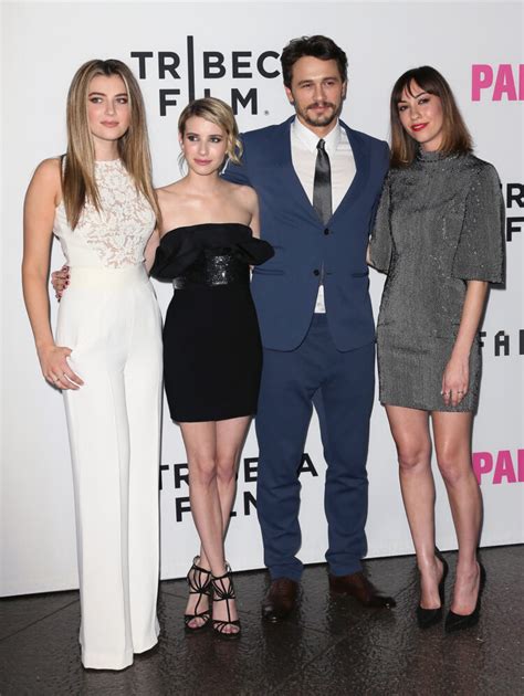 Hot New Zoe Levin Bikini Pics