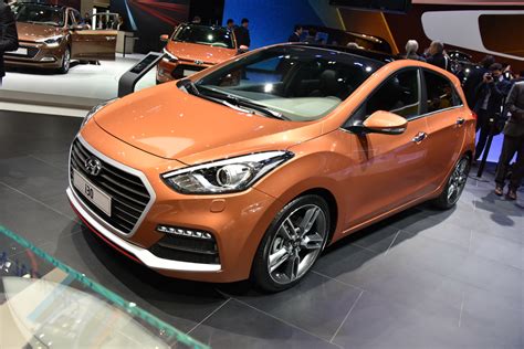 Facelifted Hyundai i30 Shows its Face, 183hp Turbo Petrol a Welcome Addition | Carscoops