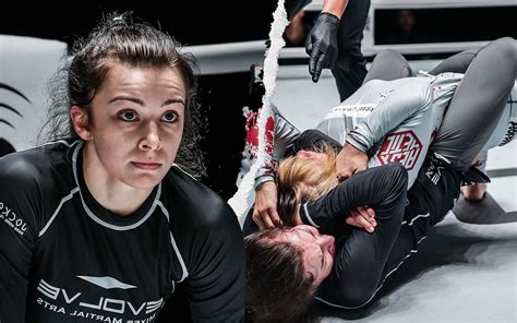 Ayaka Miura WATCH Danielle Kelly Puts The Squeeze On Ayaka Miura With A Rear Naked Choke At