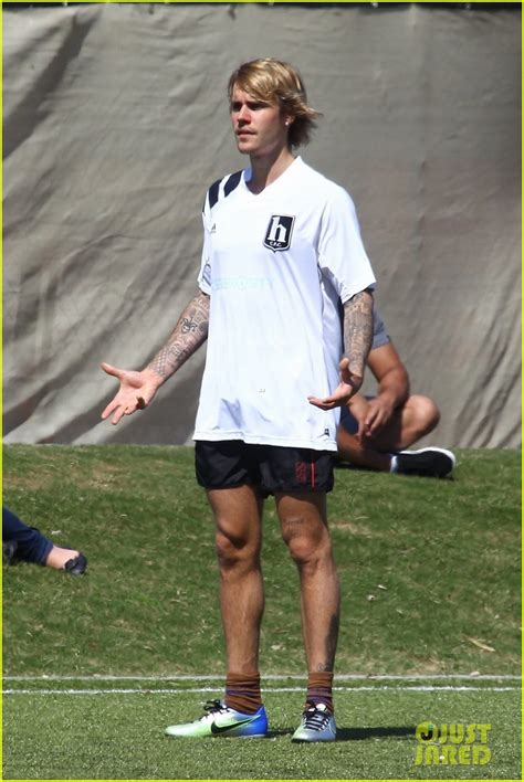 Full Sized Photo Of Justin Bieber Goes Shirtless Shows Off Soccer