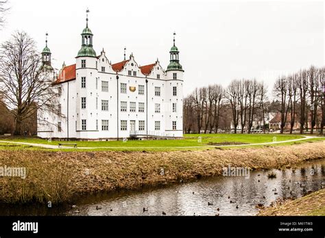 Ahrensburg castle mansion hi-res stock photography and images - Alamy