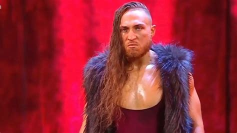 Pete Dunne Calls Out Wwe Social Media Team Over Match Announcement