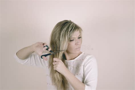 Angry Blonde Woman Cuts Her Hair With Scissors Stock Image Image Of Decision Adult 91092281