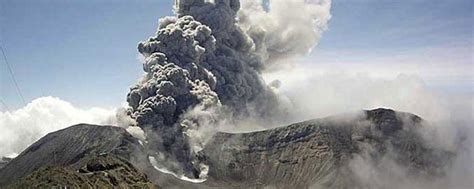 Volc N Turrialba Registra Erupci N San Jos Costa Rica