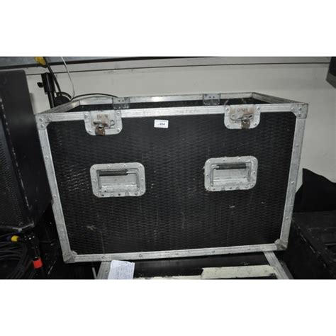 D B Audiotechnik C Midtop With Yolks And Winder Stands Also Comes With