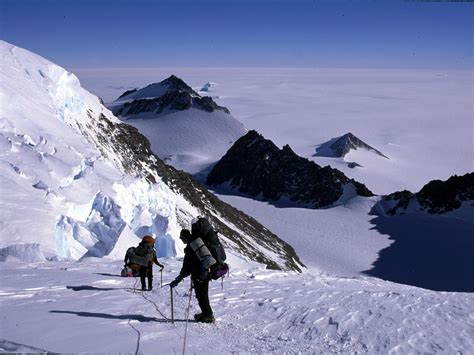 Mount Vinson Massif | Mountain Madness