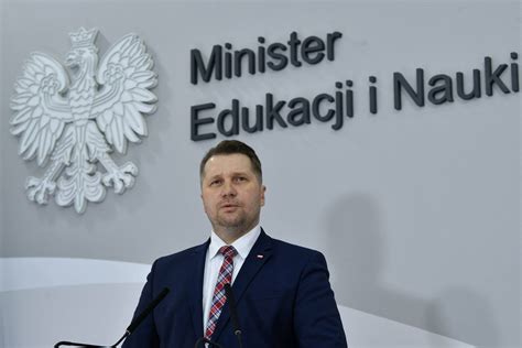 Dariusz Jakóbek otrzymał medal Komisji Edukacji Narodowej