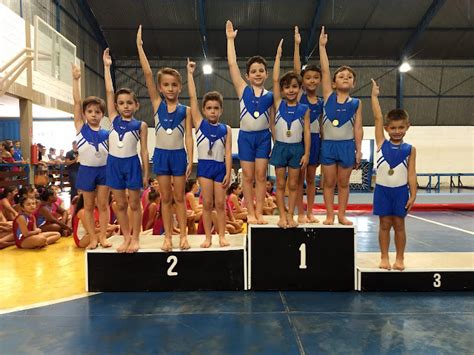 Ginástica masculina de Jundiaí fatura 9 medalhas em Bragança Esporte