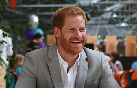 I Anni Del Principe Harry La Festa Senza Meghan E I Figli E Il