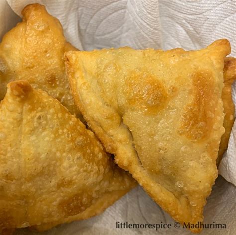 Potato-Peas Samosa / Spiced Potato-Peas Stuffed Pastry - Little More Spice