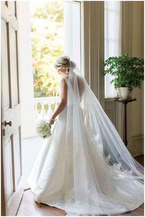 Lauren | Greenwood Plantation Bridal Session | Renee Lorio Photography