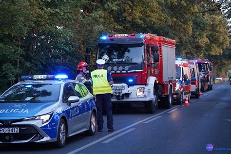 Auto Nauki Jazdy Uderzy O W Drzewo Wypadek W Powiecie Radziejowskim