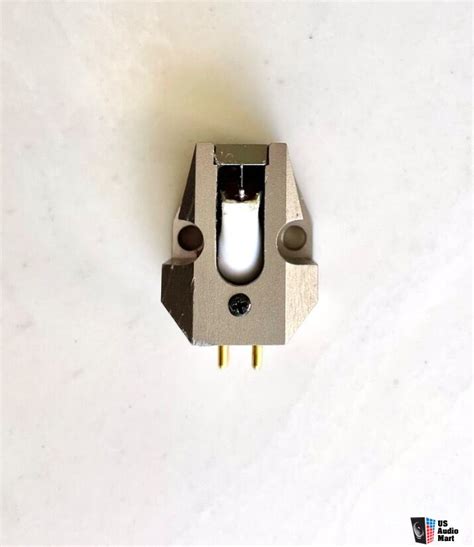 Shelter Model 5000 MC Cartridge Anodized Aluminum Body With Elliptical Nude Diamond On Boron