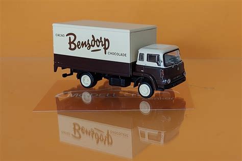 Brekina 35919 Bedford TK Koffer Bensdorp Chocolade NL 1971 1 87