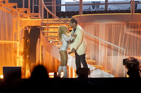 Sabrina Carpenter Booty Bodysuit Hyde Park Thighs Hot Celebs Home