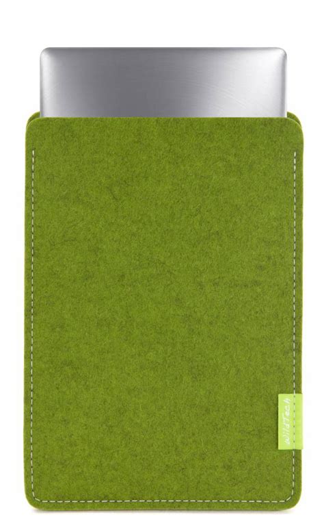 Asus ZenBook sleeve of wool felt / cover / bag - farn-green - WildTech