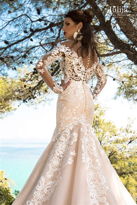 Melanie | Production of wedding dresses, bridal gowns. Wholesale