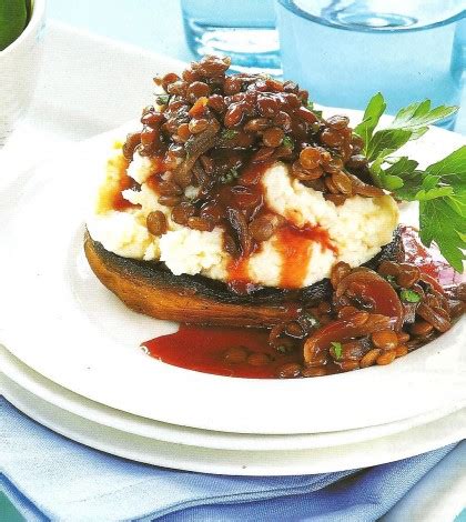 Vegetarian Recipes, Field Mushrooms with lentils in red wine sauce - Blue Planet Custodians