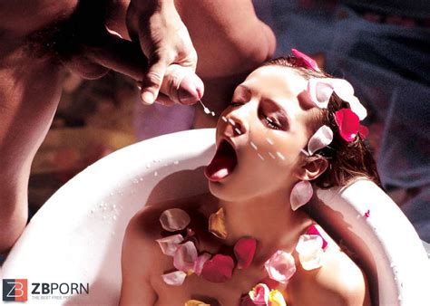 Scorching Romantic Tub Lovemaking ZB Porn