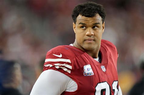 Download Arik Armstead In The San Fransisco 49ers 2022 Wallpaper