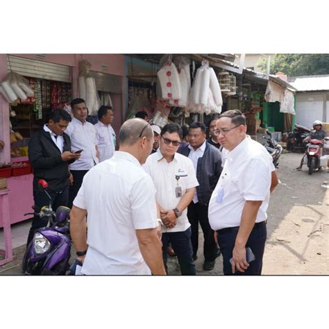 Pasar Lontar Terbakar Perumda Pasar Jaya Bantu Pedagang Terdampak