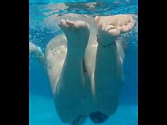 Big Ass Robuda Nalgona Under Water Xxx Mobile Porno Videos Movies Iporntv Net