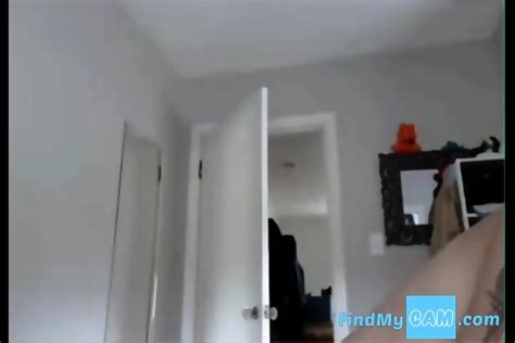 Hot Mixed Girl Cums On Cam Pt 1