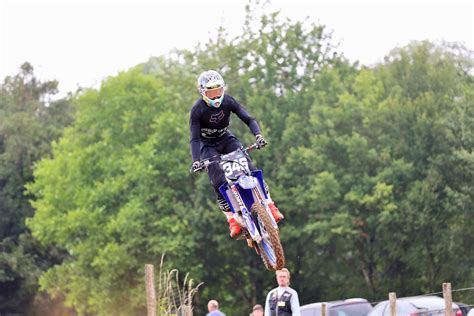 Photos Motocross des championnats régionaux 125cc très disputés