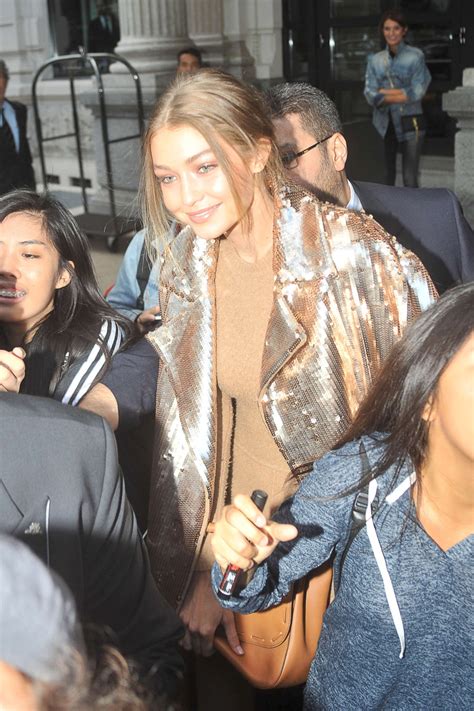 Gigi Hadid 6 Hot Celebs Home