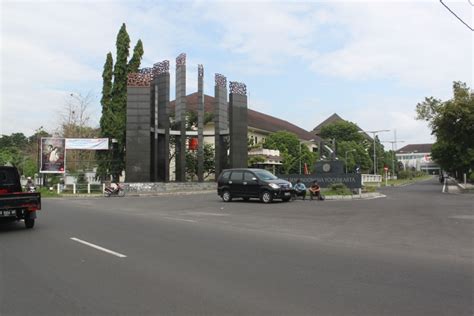 Institut Seni Indonesia Yogyakarta Yogya | GudegNet