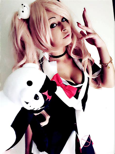 Junko Enoshima Cosplay by ValeChanCosplay on DeviantArt