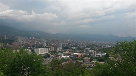 Georgia Dolan Colombia May 2016 John Speak Language Trust