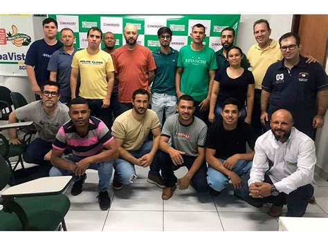 Mais Uma Turma Formada Pelo Senai Associa O Comercial E Empresarial