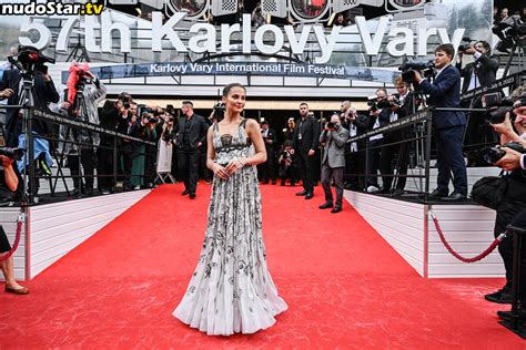 Alicia Vikander Aliciavikanderdaily Nude OnlyFans Photo Nudostar TV