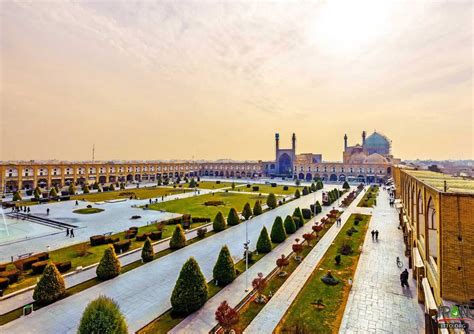 PHOTO: Naghsh-e-Jahan Square - Iran Travel and Tourism