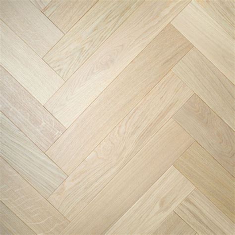 Parquet De Madera Natural Modelo Espiga En Cantabria Tpi