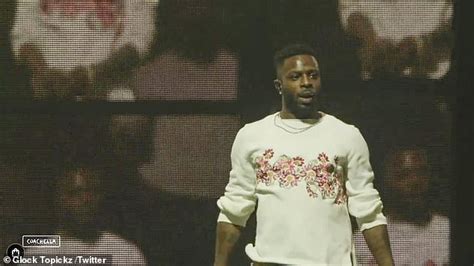 Isaiah Rashad Addresses His Leaked Sex Tape During His Coachella Performance Daily Mail Online