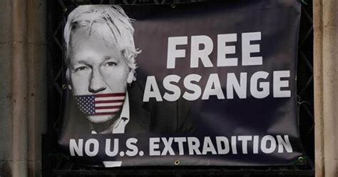 Ofrecimiento de asilo a Assange muestra los vaivenes políticos del