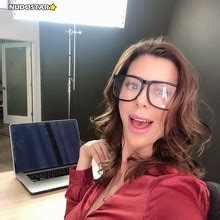 Alexisfawx Nude OnlyFans Leaks 2025 Fapopedia