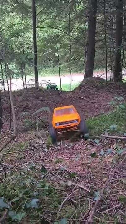 Rc Crawler Lcg In The Woods Toyota Hylux Youtube