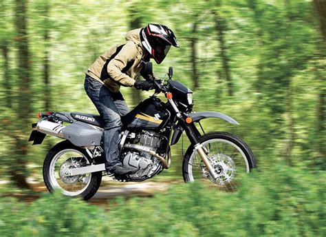 Alasan Motor Trail Selalu Menggunakan Pelek Jari Jari