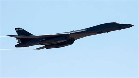 Air Force crew ejects safely as B-1 bomber crashes during landing in ...