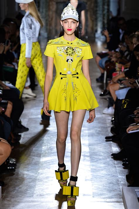 John Galliano Spring Ready To Wear Fashion Show Fashion Fashion