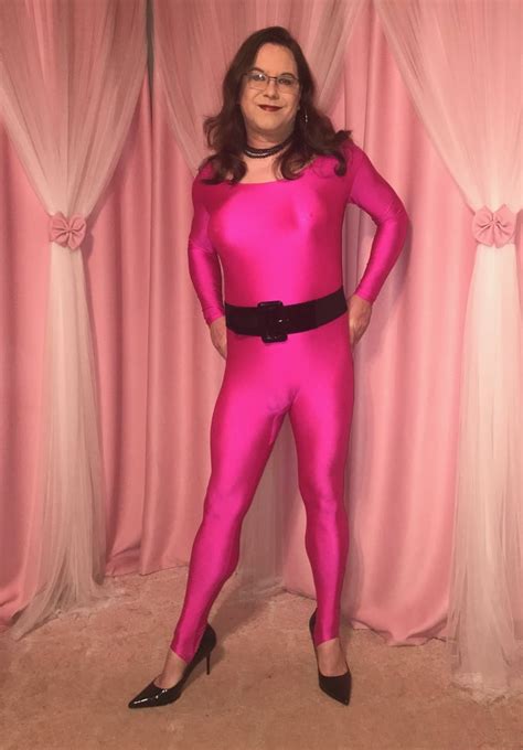 Joanie Hot Pink Catsuit Pics XHamster