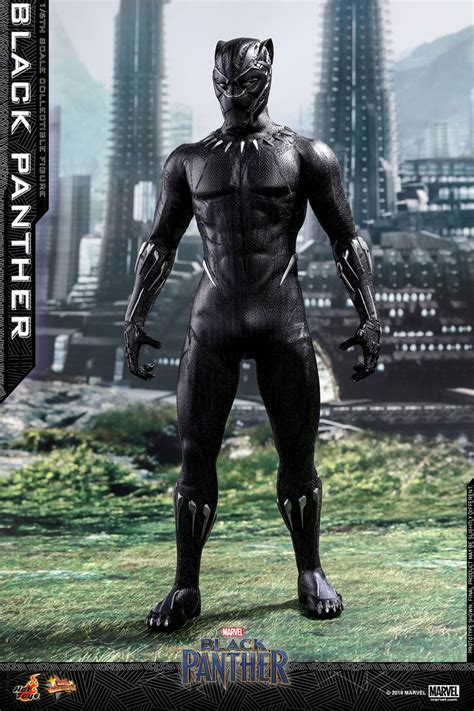 Hot Toys New Black Panther Action Figure Has Unique Glowing Details